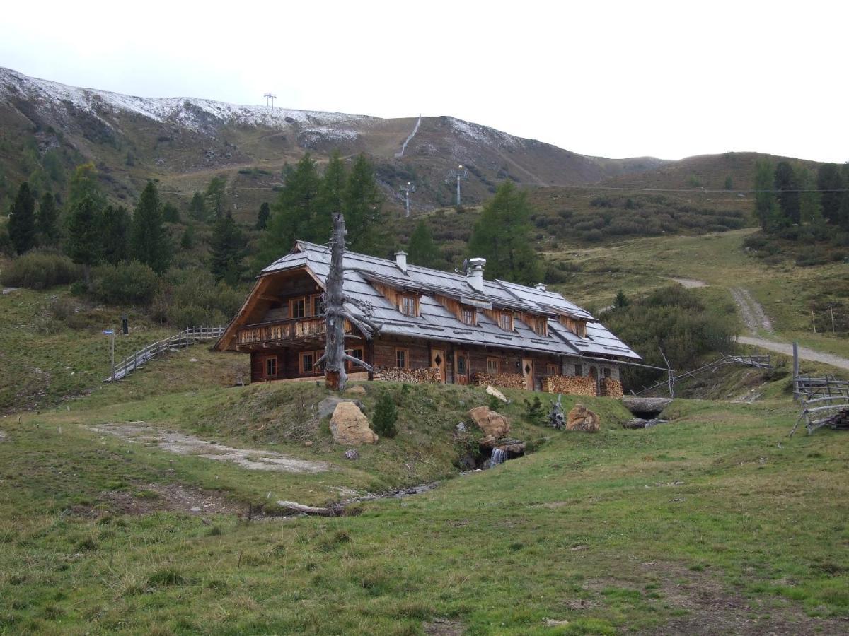 Auszeit Ferienhaus Fur 6 Personen ,Mit Grosser Terrasse Und Panoramablick, Turracher Hohe -A1 Haus 436 A Links- Luaran gambar